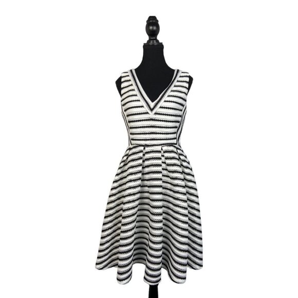 Nwt Ark & Co Women Black/White Stripe V Neck Sleeveless Fit & Flare Dress Small - Picture 1 of 6